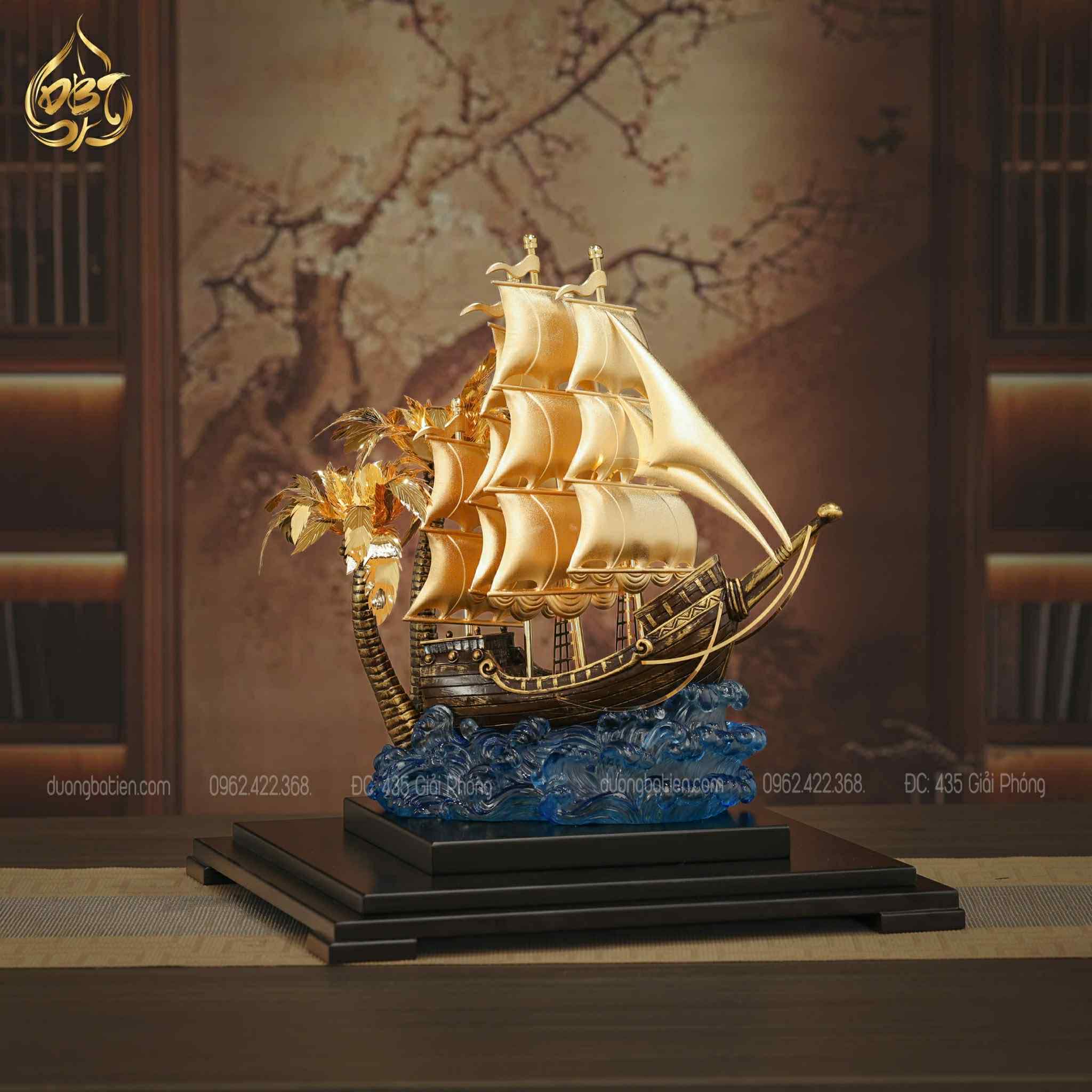 Mô Hình Thuyền Buồm Cỡ Lớn Mạ Vàng 24K - Quà Biếu Sếp