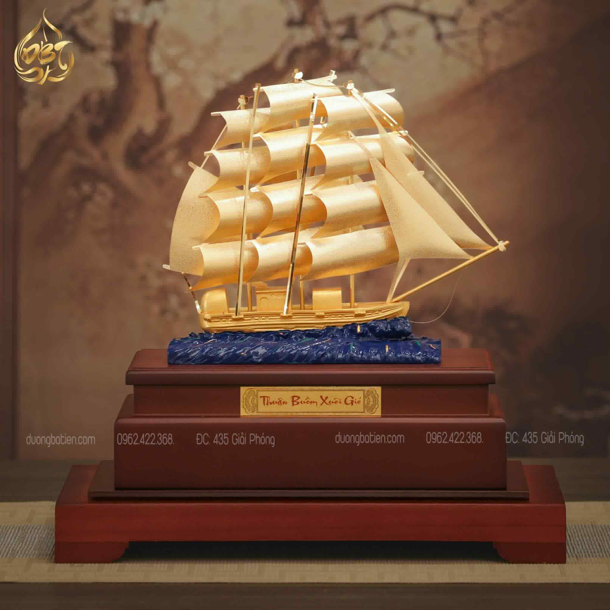 Mô hình thuyền buồm 68 dát vàng 24k - Quà Tặng Phong Thuỷ