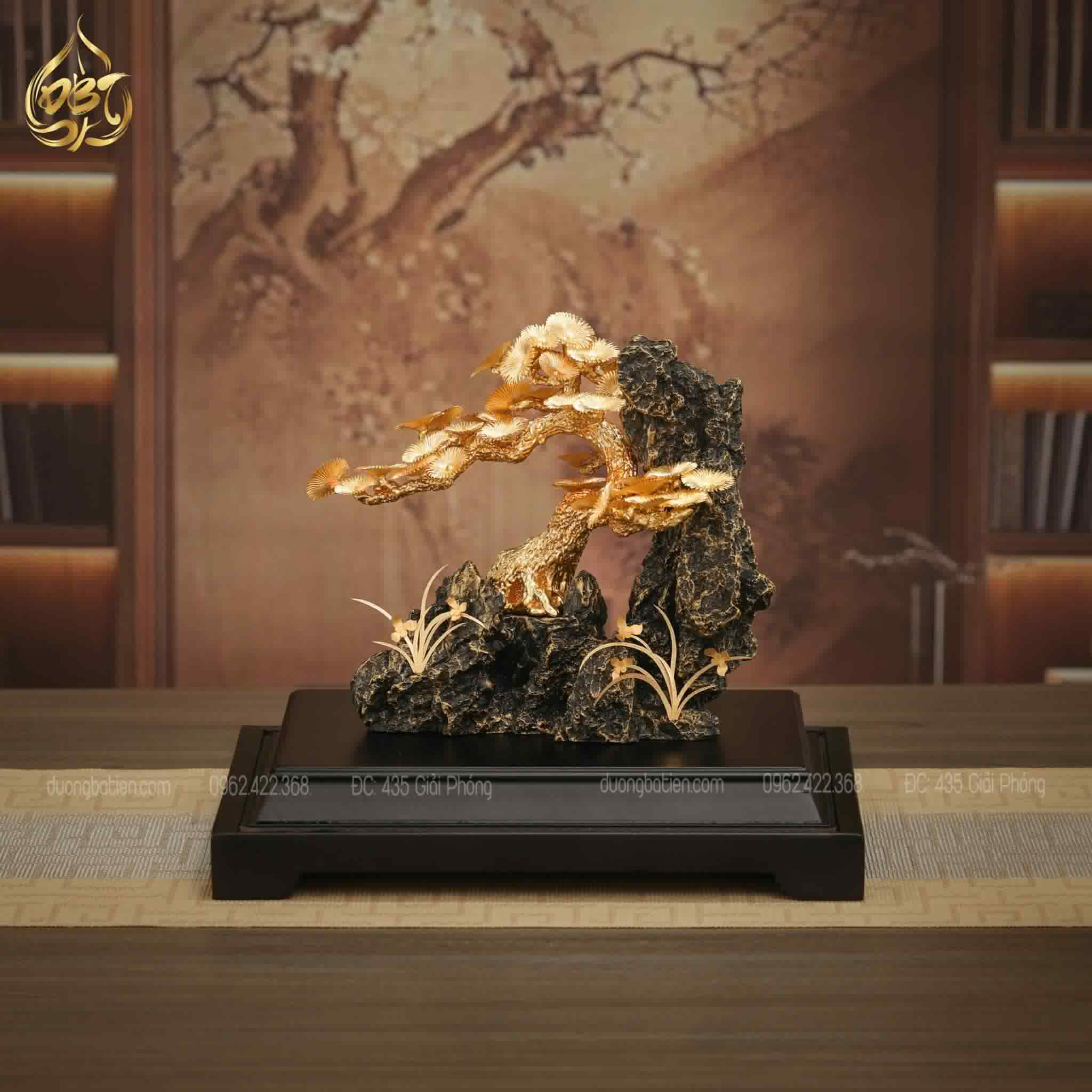 Tùng La Hán Dát Vàng 24K - Quà Tặng Sếp Nam