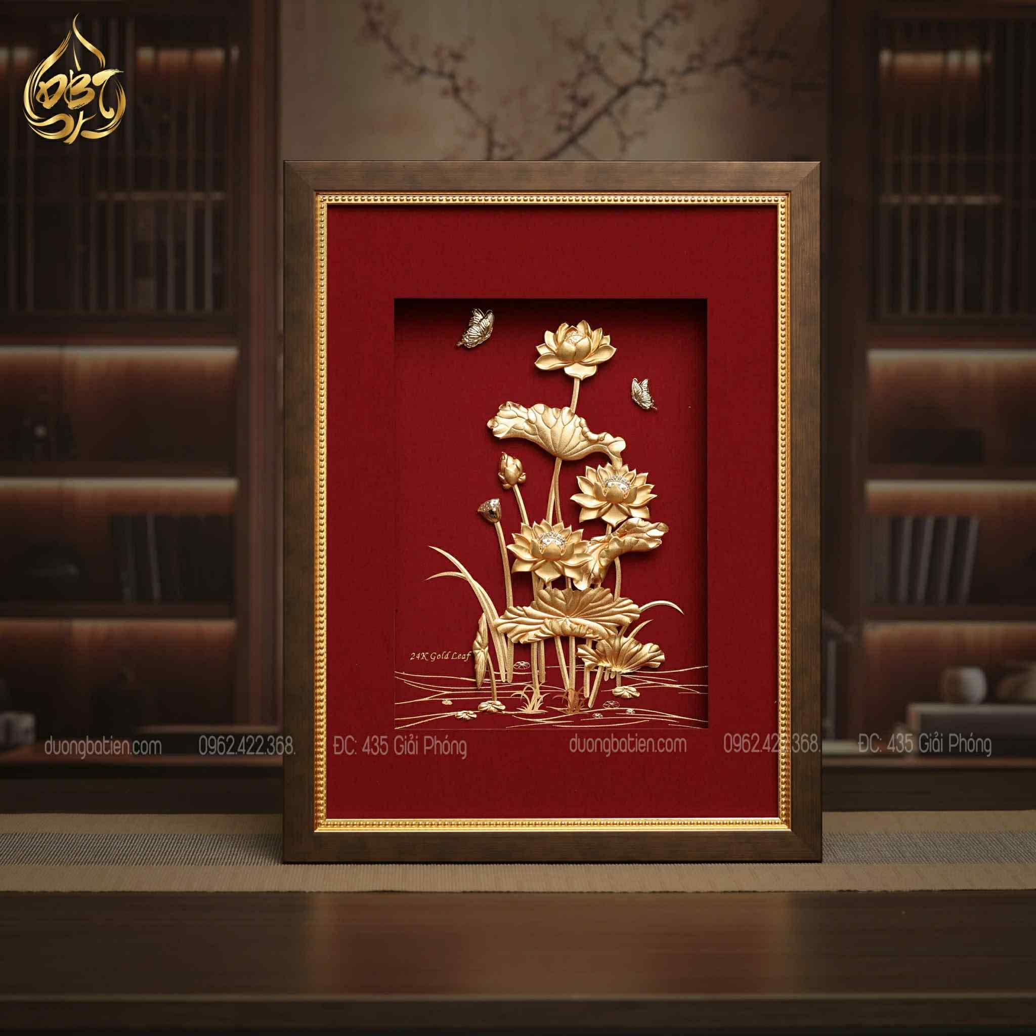 Quà Tặng Phong Thuỷ - Tranh Hoa Sen Dát Vàng 24K