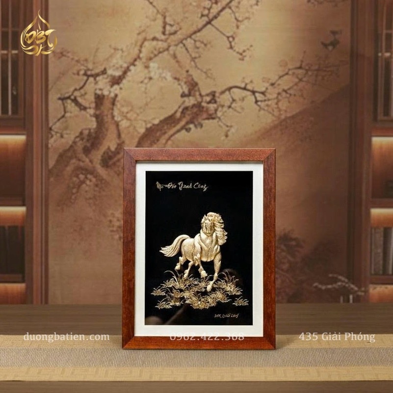 Tranh Nhất Mã Phi Thiên dát vàng 24k - Quà tặng Bính Ngọ