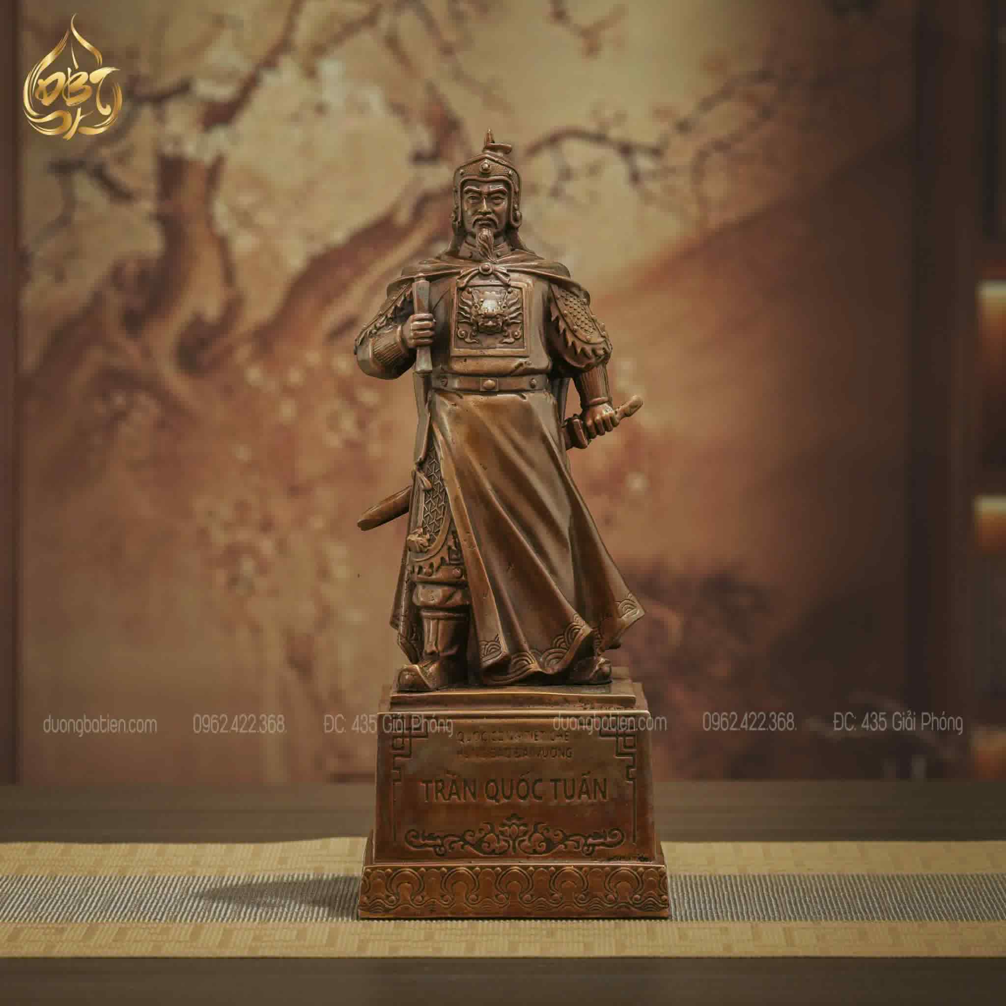 Tượng Trần Hưng Đạo 30cm bằng đồng để bàn - Quà Danh Nhân